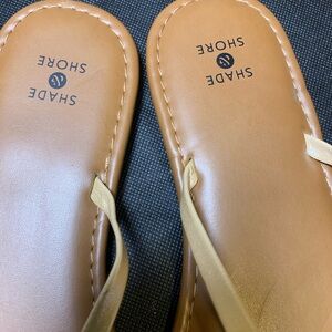 Shade & Shore Tan Sandals
